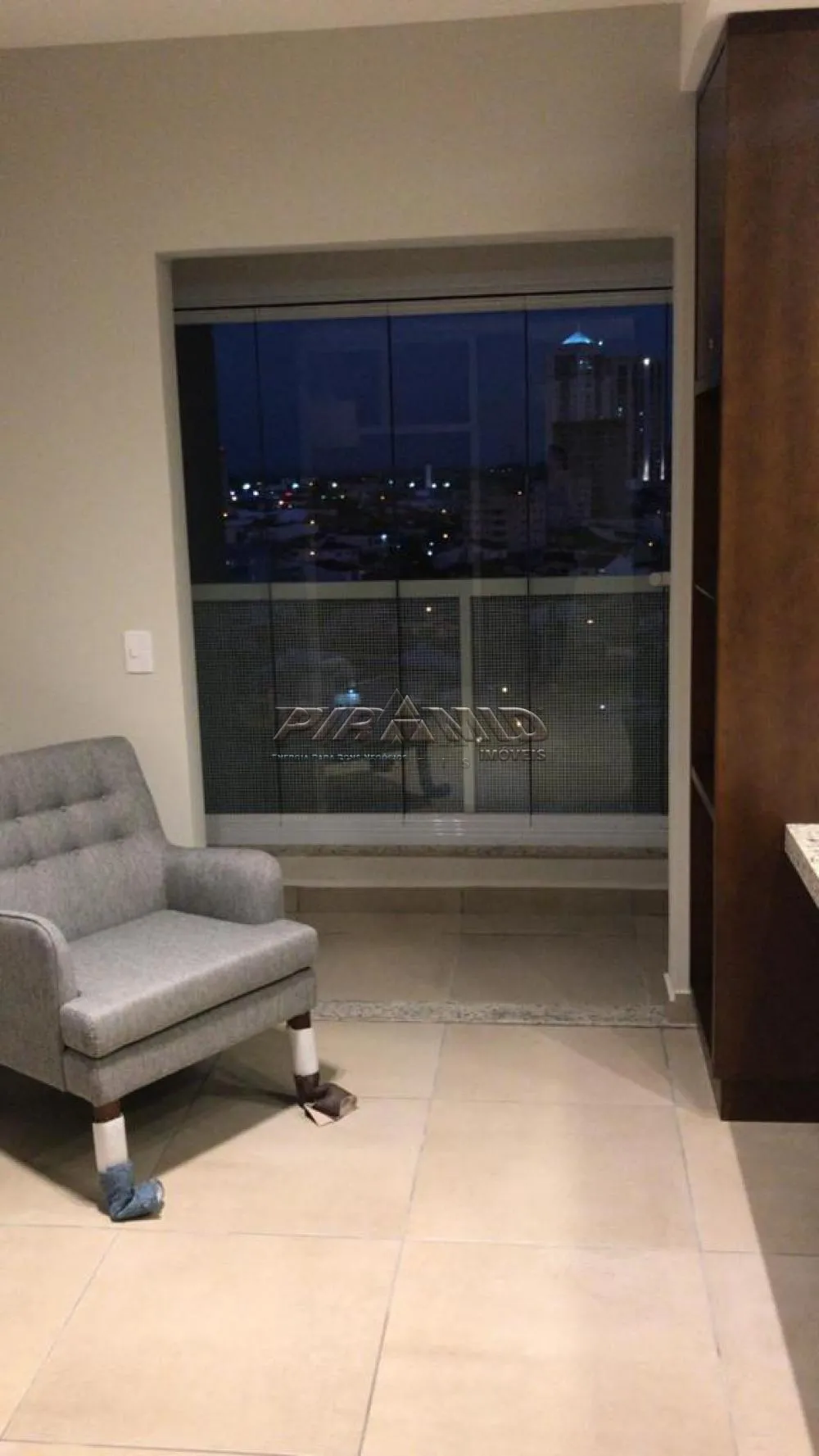 Alugar Apartamento / Padr&atilde;o em Ribeir&atilde;o Preto R$ 3.200,00 - Foto 1