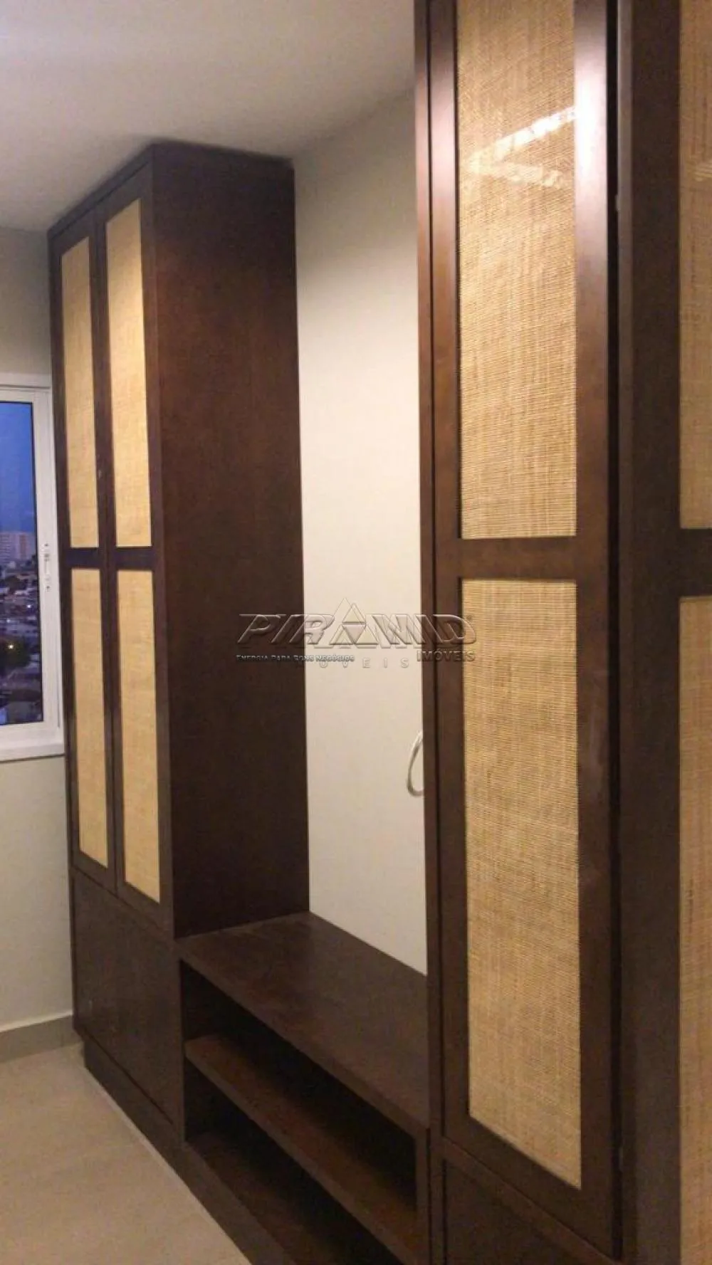 Alugar Apartamento / Padr&atilde;o em Ribeir&atilde;o Preto R$ 3.200,00 - Foto 2