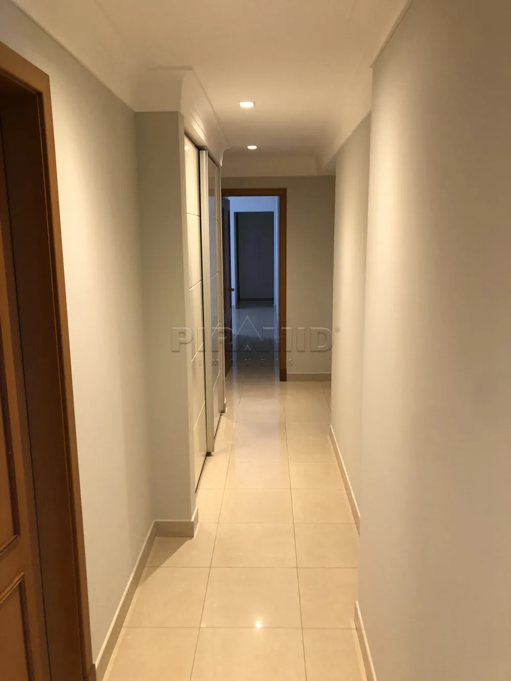 Alugar Apartamento / Padr&atilde;o em Ribeir&atilde;o Preto R$ 9.000,00 - Foto 8