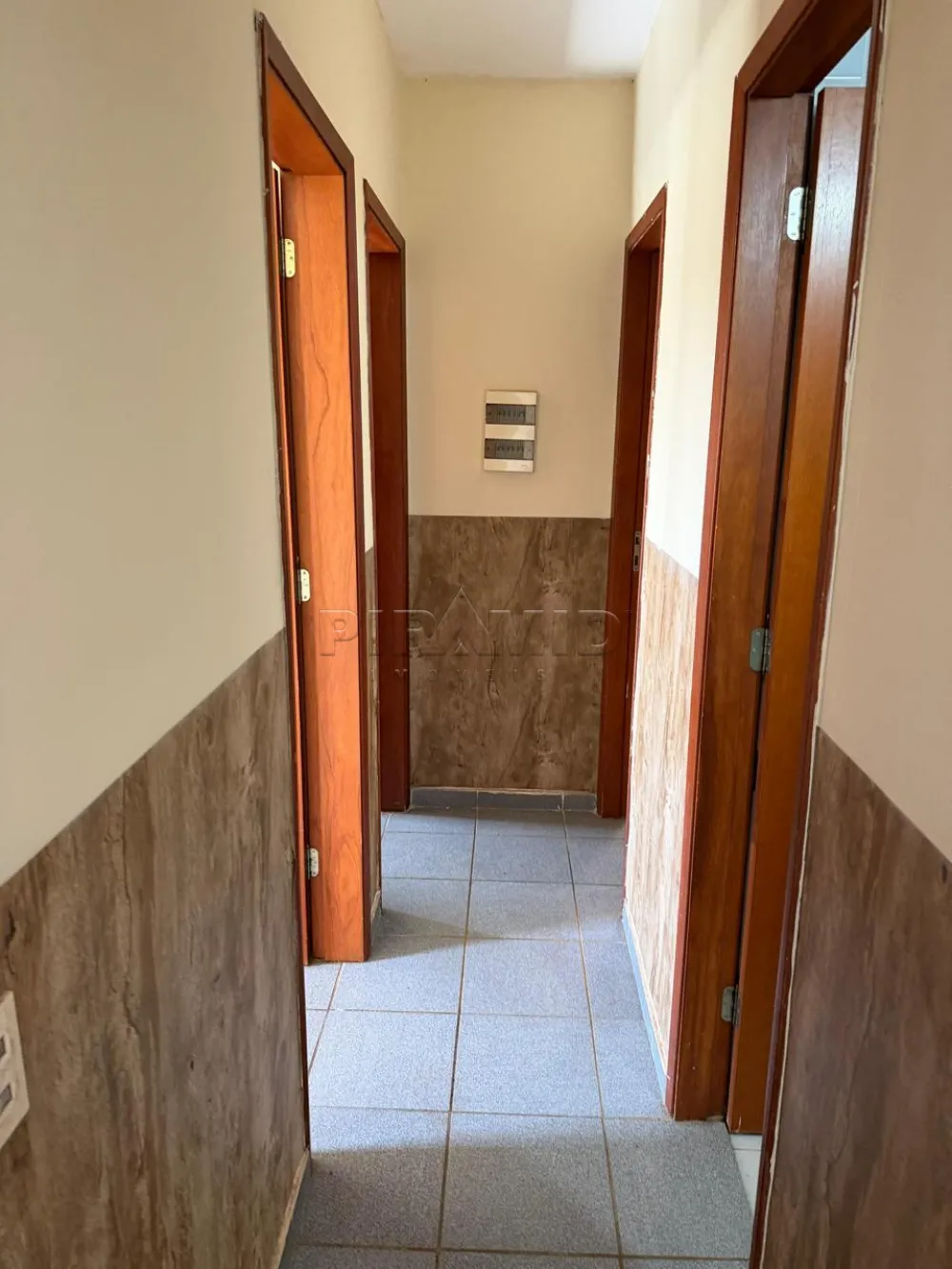 Alugar Apartamento / Padr&atilde;o em Ribeir&atilde;o Preto R$ 1.500,00 - Foto 3