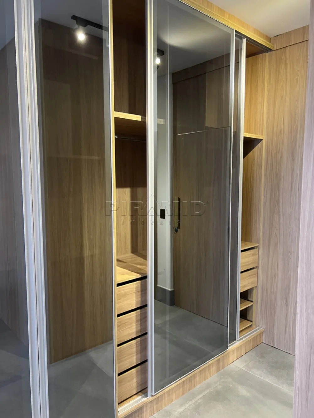 Alugar Apartamento / Padr&atilde;o em Ribeir&atilde;o Preto R$ 4.200,00 - Foto 23