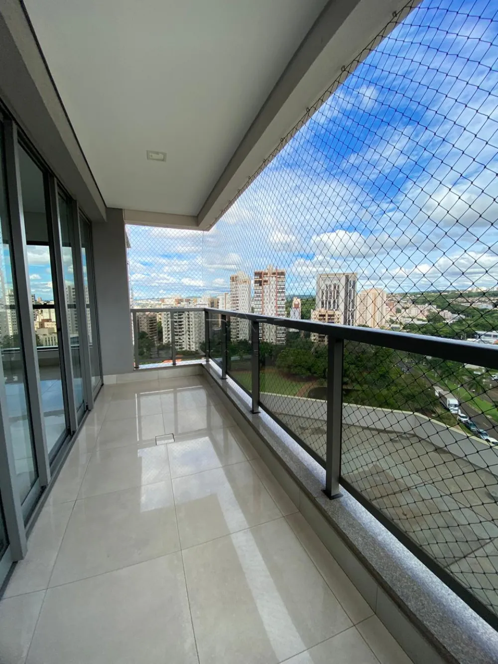 Alugar Apartamento / Padr&atilde;o em Ribeir&atilde;o Preto R$ 5.000,00 - Foto 5