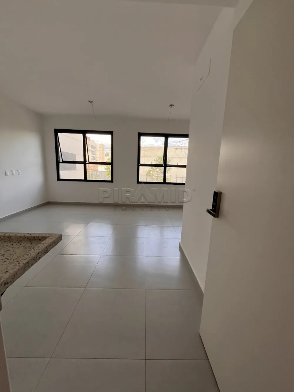 Comprar Apartamento / Kitchnet em Ribeir&atilde;o Preto R$ 405.000,00 - Foto 5