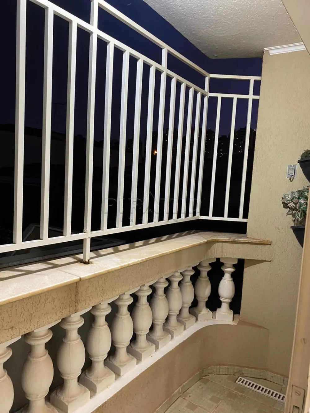 Alugar Apartamento / Padr&atilde;o em Ribeir&atilde;o Preto R$ 1.800,00 - Foto 4