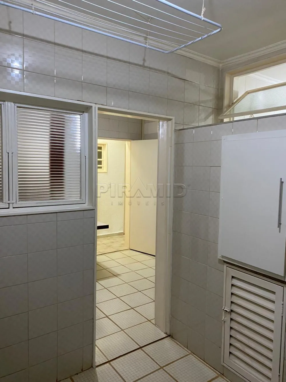 Alugar Apartamento / Padr&atilde;o em Ribeir&atilde;o Preto R$ 1.800,00 - Foto 12