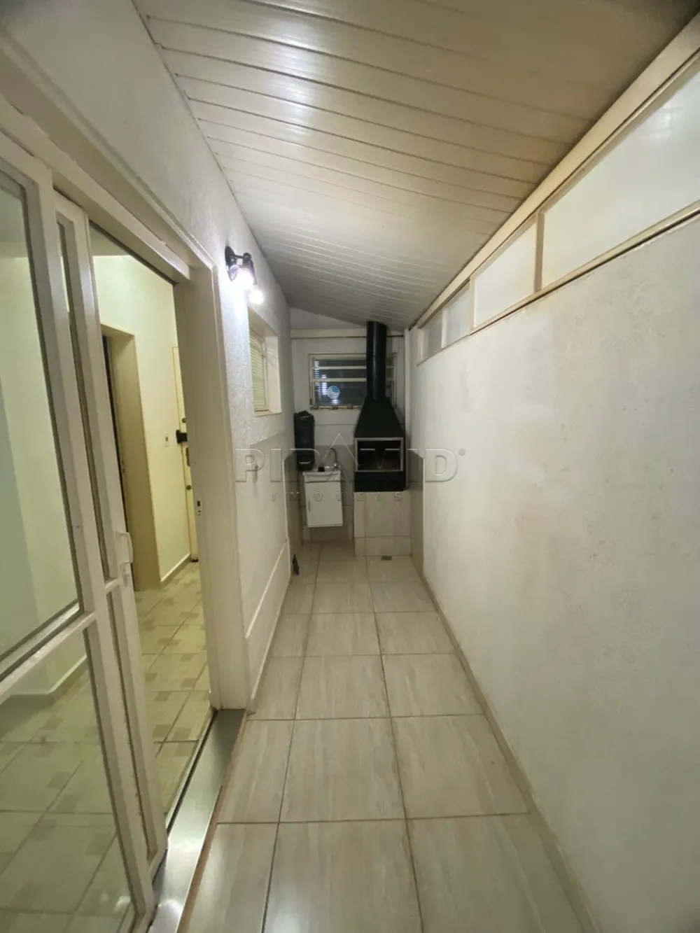 Alugar Apartamento / Padr&atilde;o em Ribeir&atilde;o Preto R$ 1.800,00 - Foto 18