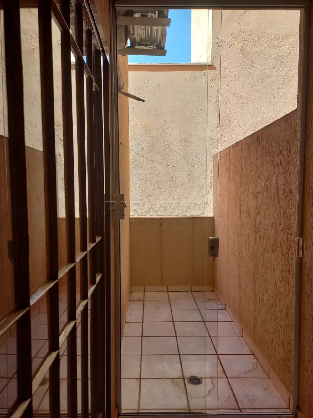 Comprar Apartamento / Padr&atilde;o em Ribeir&atilde;o Preto R$ 235.000,00 - Foto 17