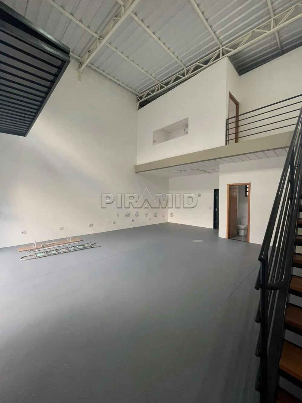 Alugar Comercial / Galp&atilde;o  Barrac&atilde;o em Ribeir&atilde;o Preto R$ 5.500,00 - Foto 2