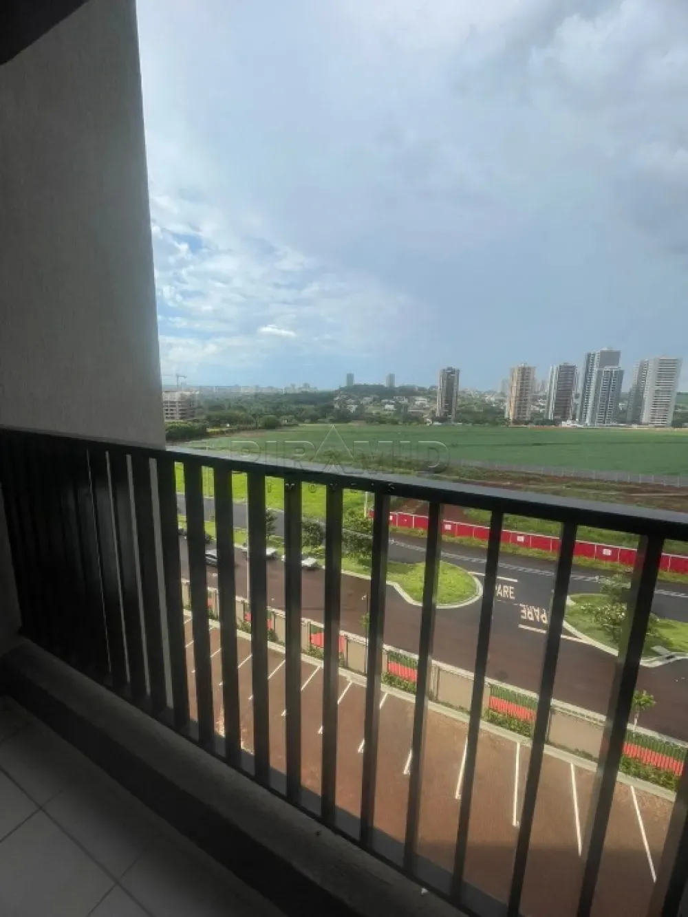 Alugar Apartamento / Padr&atilde;o em Ribeir&atilde;o Preto R$ 1.500,00 - Foto 4