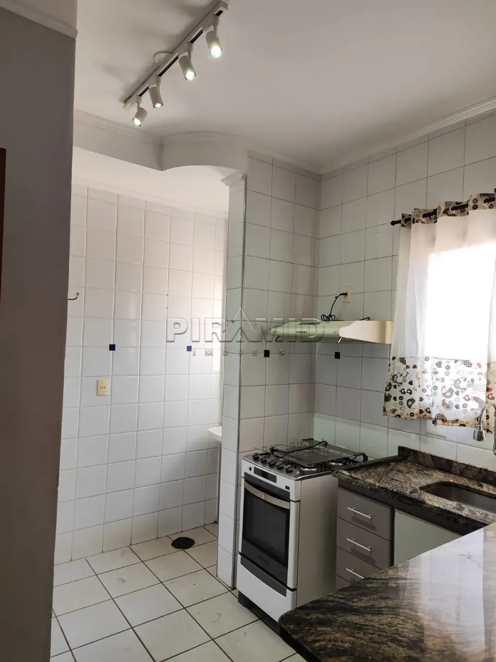 Alugar Apartamento / Padr&atilde;o em Ribeir&atilde;o Preto R$ 900,00 - Foto 9
