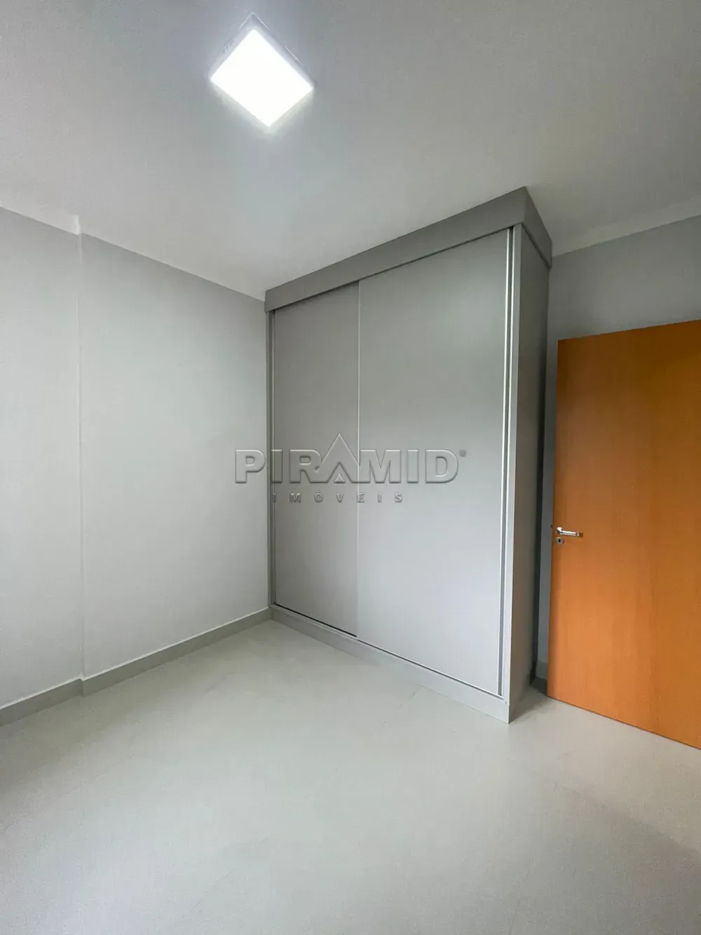 Alugar Apartamento / Padr&atilde;o em Ribeir&atilde;o Preto R$ 1.700,00 - Foto 16