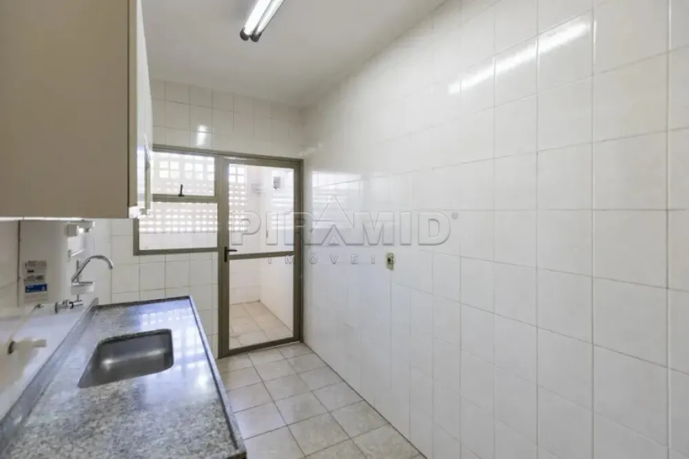 Alugar Apartamento / Padr&atilde;o em Ribeir&atilde;o Preto R$ 1.100,00 - Foto 13
