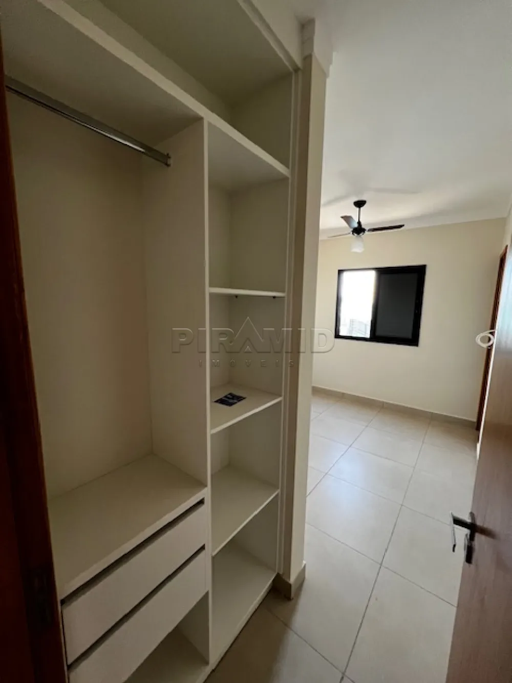 Alugar Apartamento / Padr&atilde;o em Ribeir&atilde;o Preto R$ 1.700,00 - Foto 8