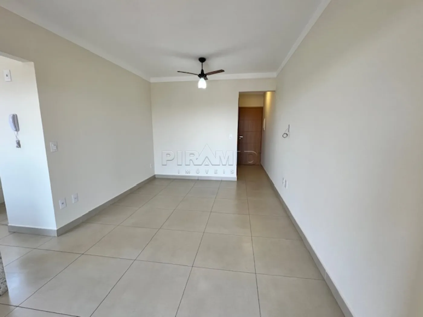Alugar Apartamento / Padr&atilde;o em Ribeir&atilde;o Preto R$ 1.700,00 - Foto 2