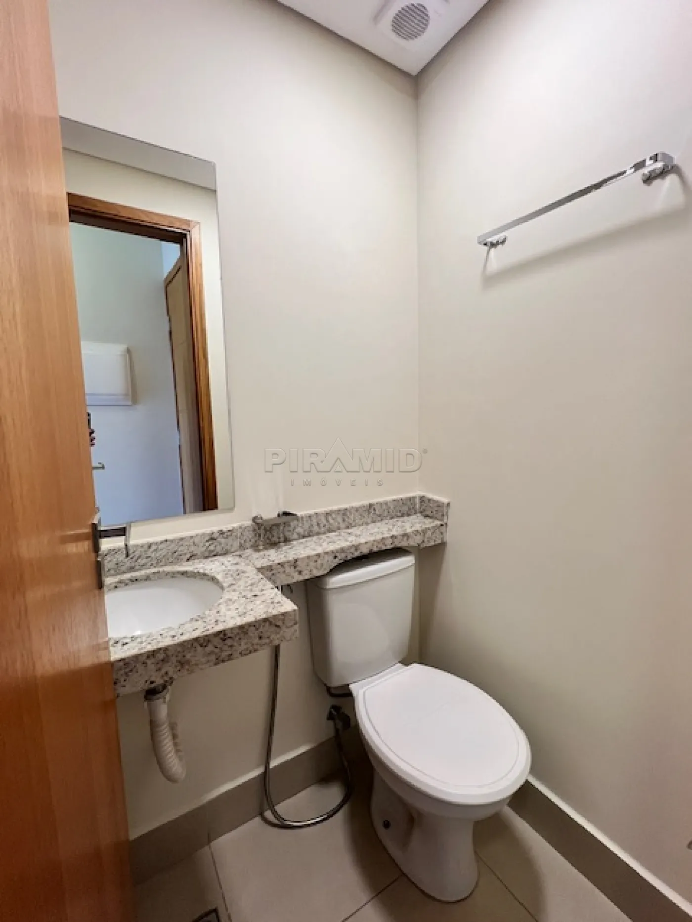 Alugar Apartamento / Padr&atilde;o em Ribeir&atilde;o Preto R$ 1.700,00 - Foto 3