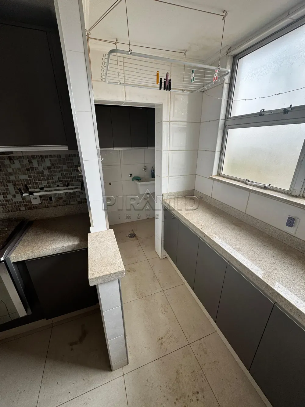 Alugar Apartamento / Padr&atilde;o em Ribeir&atilde;o Preto R$ 1.600,00 - Foto 14