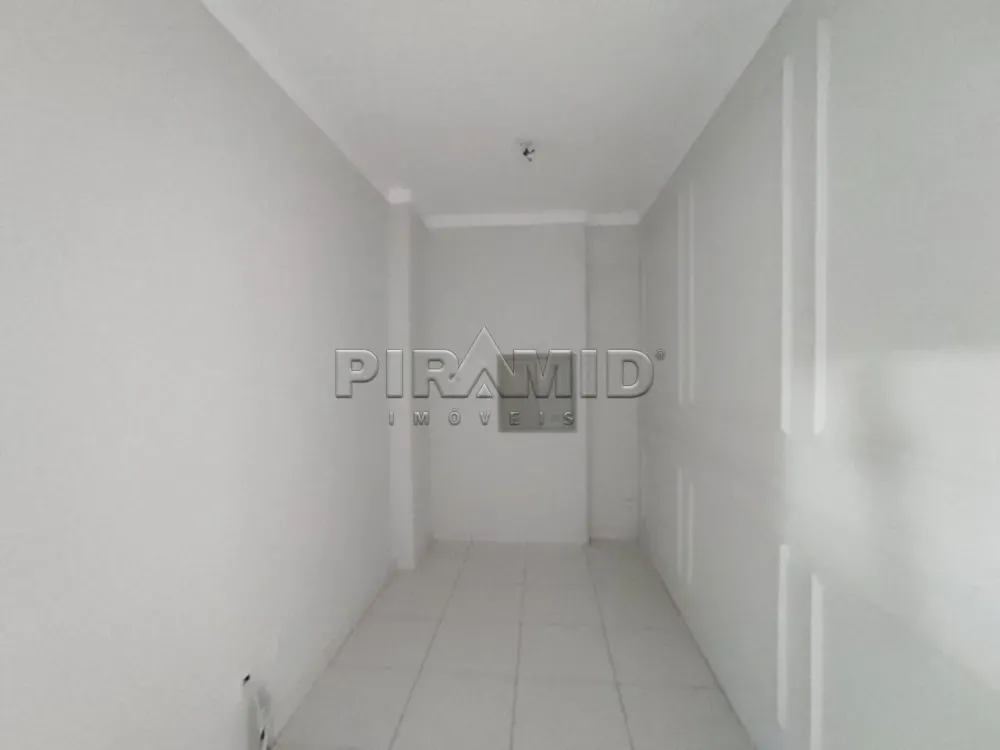 Alugar Comercial / Sala em Ribeir&atilde;o Preto R$ 2.100,00 - Foto 4