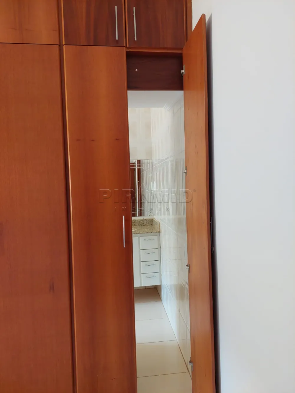 Alugar Apartamento / Padr&atilde;o em Ribeir&atilde;o Preto R$ 1.500,00 - Foto 8