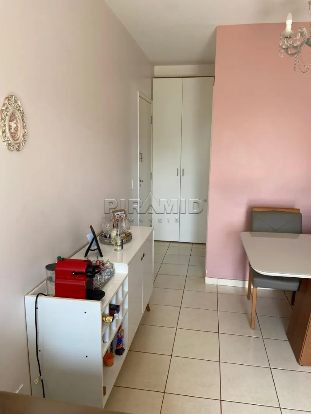 Alugar Apartamento / Padr&atilde;o em Ribeir&atilde;o Preto R$ 2.200,00 - Foto 4