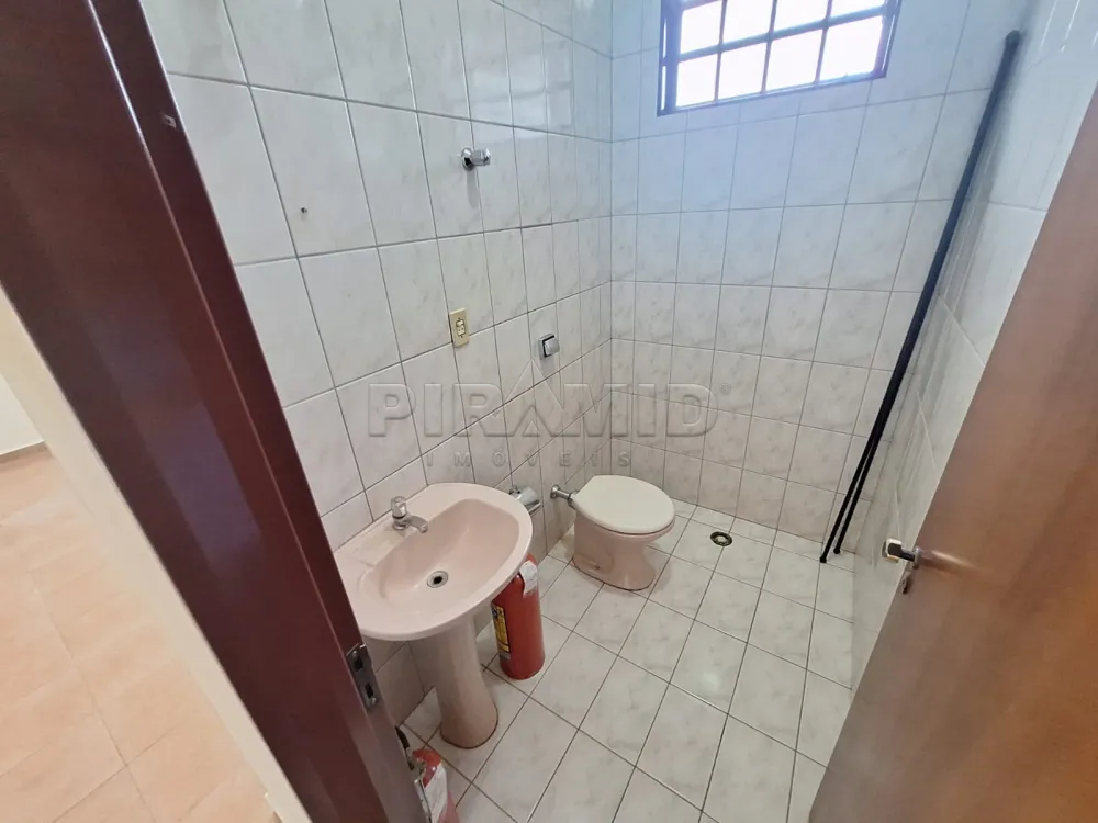 Alugar Casa / Padr&atilde;o em Ribeir&atilde;o Preto R$ 2.800,00 - Foto 9