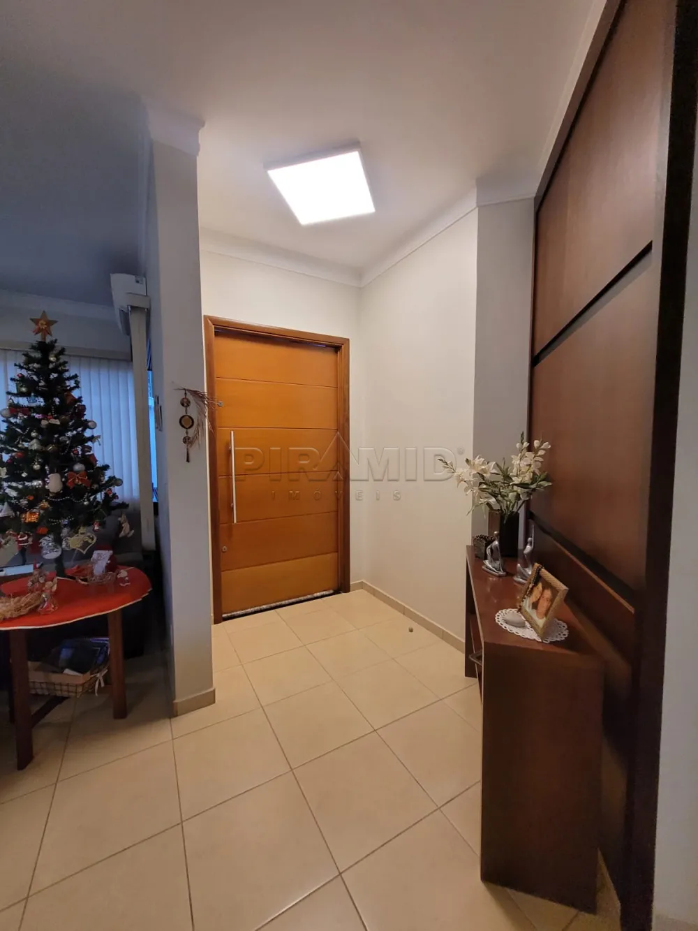 Comprar Casa / Padr&atilde;o em Ribeir&atilde;o Preto R$ 950.000,00 - Foto 1