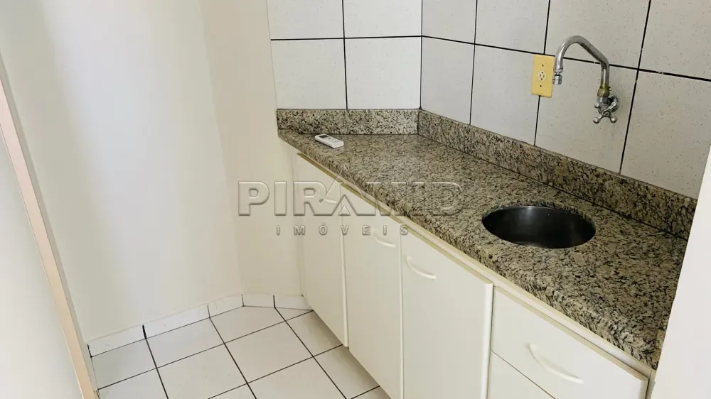 Alugar Comercial / Sala em Ribeir&atilde;o Preto R$ 1.300,00 - Foto 4