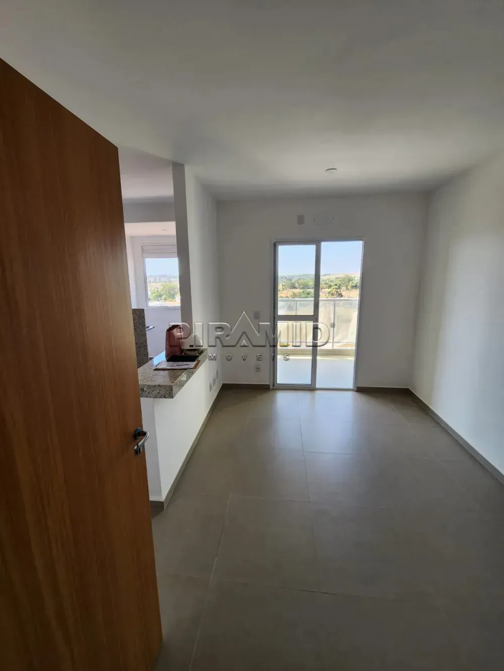 Alugar Apartamento / Padr&atilde;o em Ribeir&atilde;o Preto R$ 1.400,00 - Foto 1