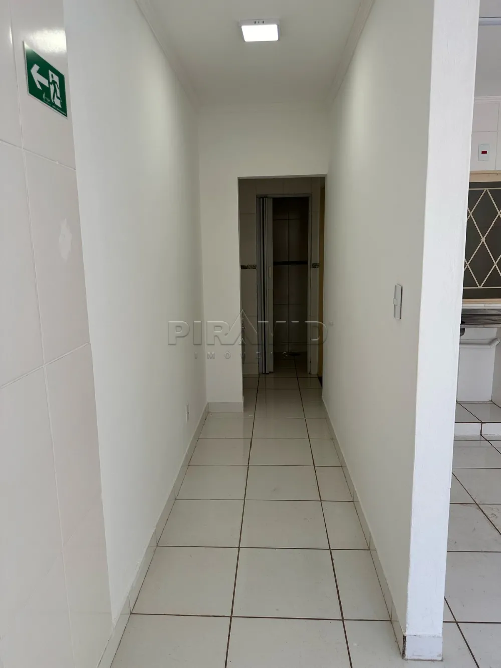 Alugar Comercial / Sal&atilde;o em Ribeir&atilde;o Preto R$ 1.600,00 - Foto 2