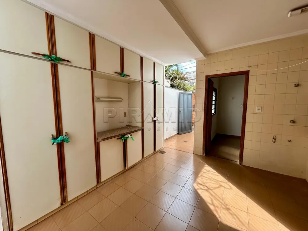 Alugar Casa / Padr&atilde;o em Ribeir&atilde;o Preto R$ 3.000,00 - Foto 33