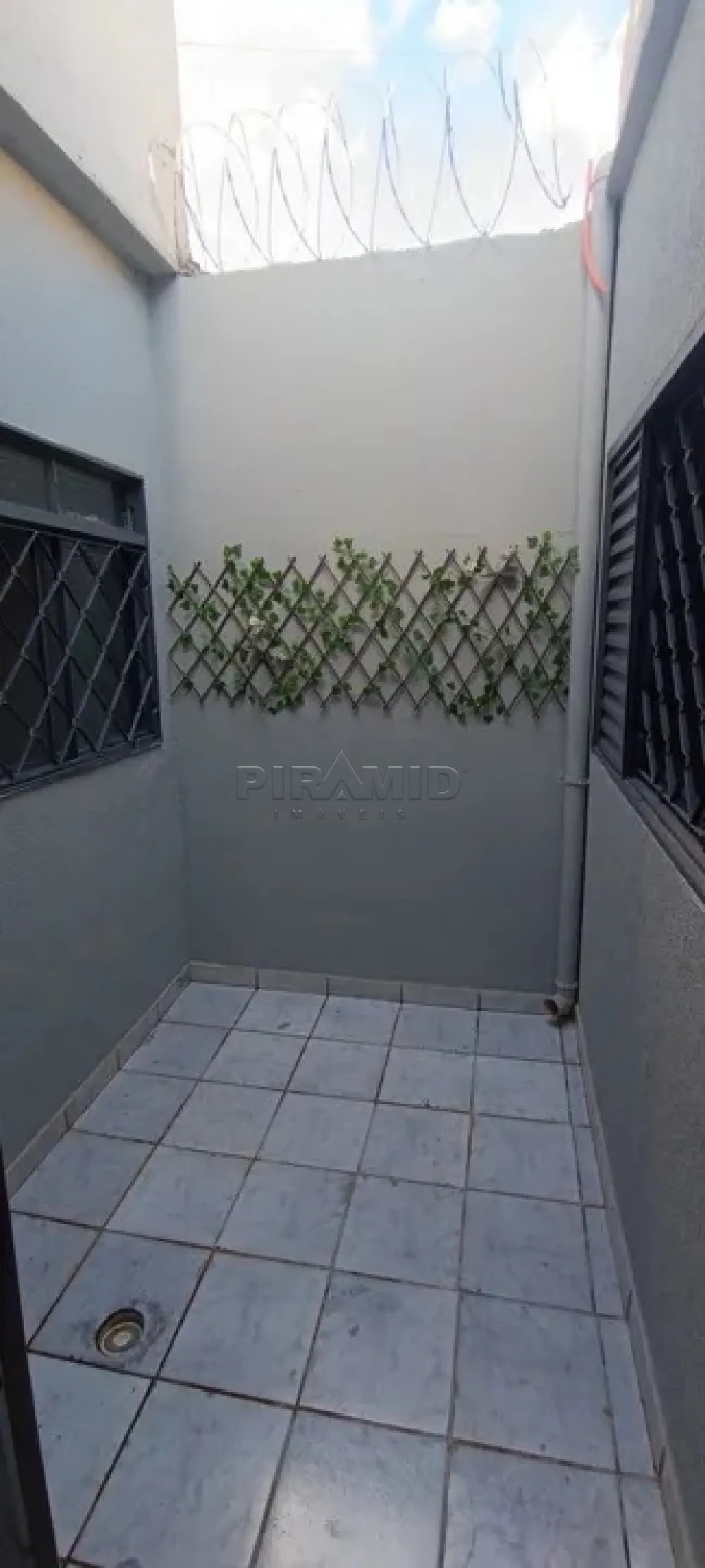 Comprar Casa / Padr&atilde;o em Ribeir&atilde;o Preto R$ 245.000,00 - Foto 15