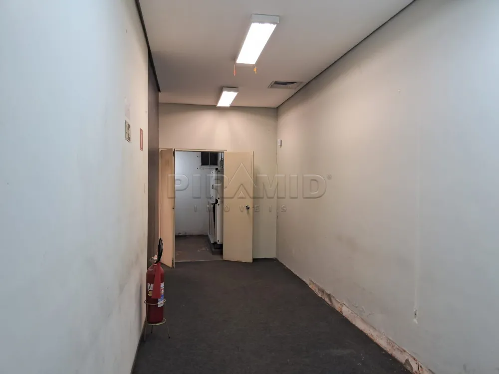 Alugar Comercial / Pr&eacute;dio em Ribeir&atilde;o Preto R$ 18.000,00 - Foto 10