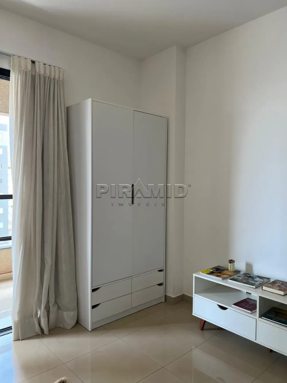 Alugar Apartamento / Kitchnet em Ribeir&atilde;o Preto R$ 1.500,00 - Foto 4