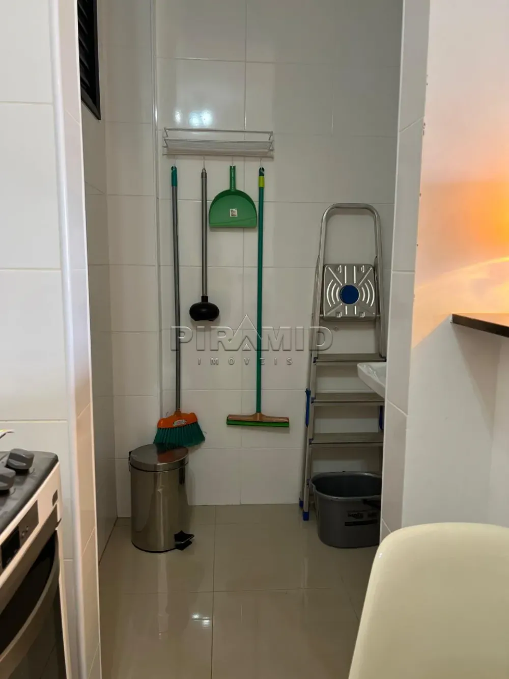 Alugar Apartamento / Kitchnet em Ribeir&atilde;o Preto R$ 1.500,00 - Foto 10