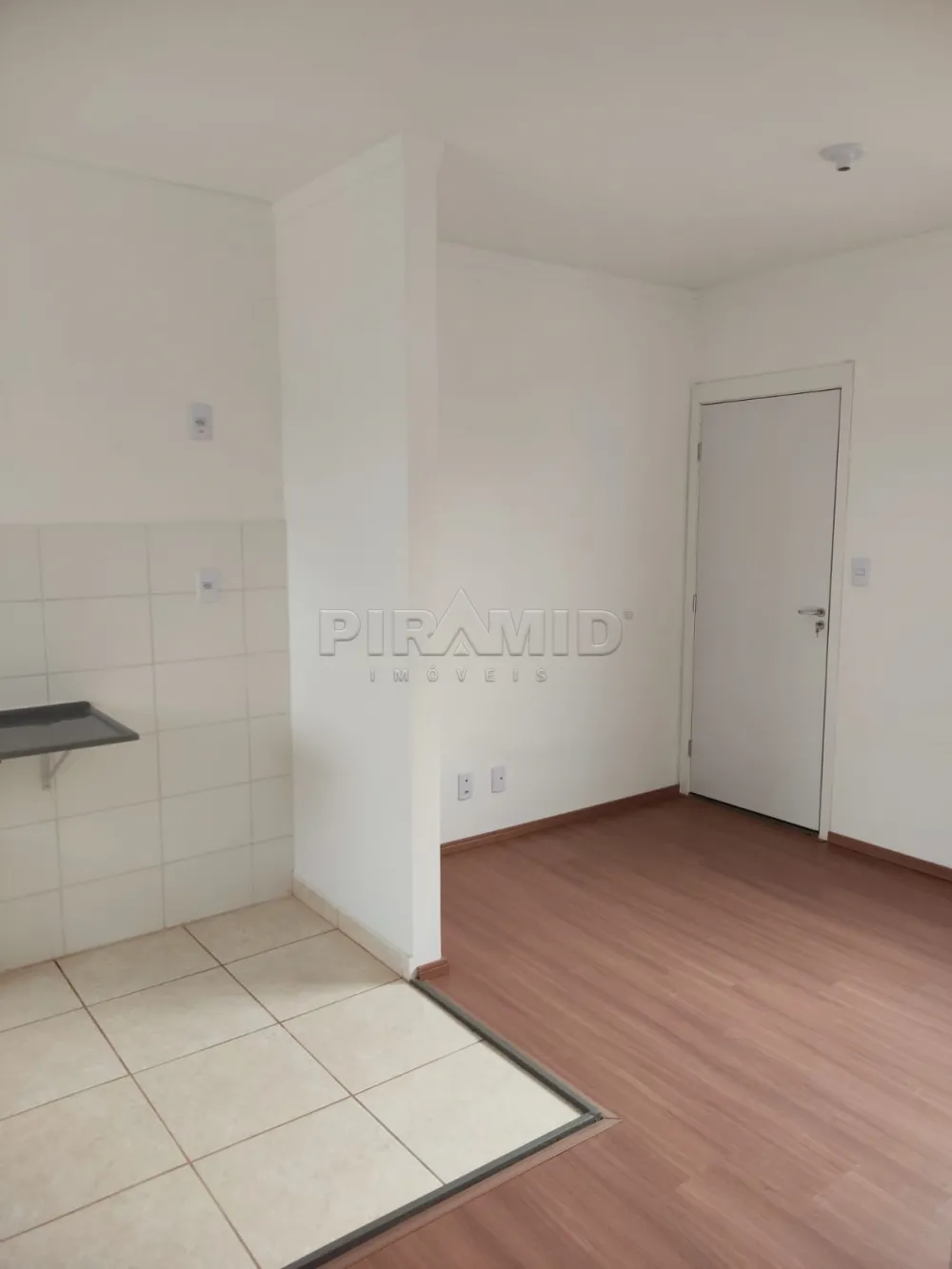 Alugar Apartamento / Padr&atilde;o em Ribeir&atilde;o Preto R$ 800,00 - Foto 4