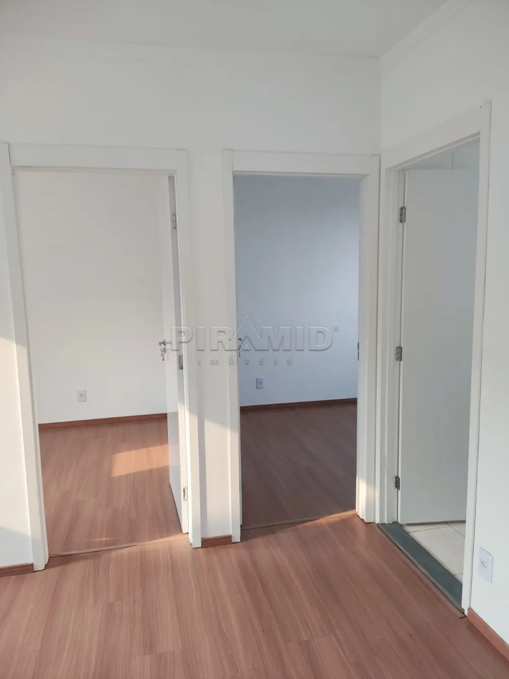 Alugar Apartamento / Padr&atilde;o em Ribeir&atilde;o Preto R$ 800,00 - Foto 5