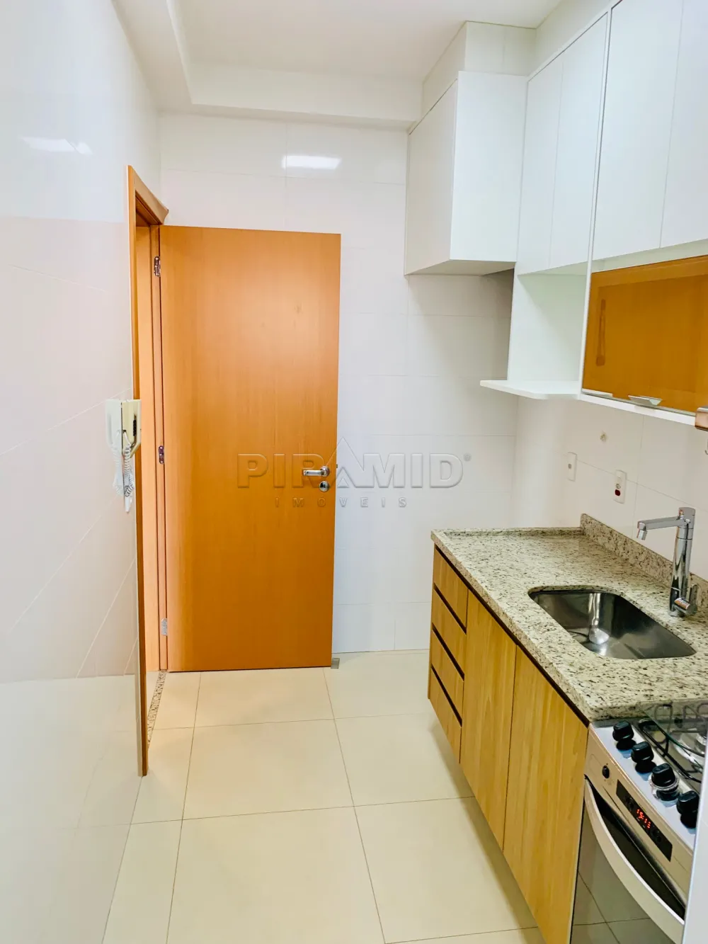 Alugar Apartamento / Padr&atilde;o em Ribeir&atilde;o Preto R$ 3.700,00 - Foto 15