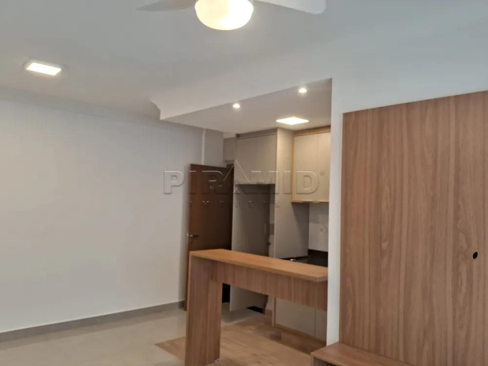 Alugar Apartamento / Padr&atilde;o em Ribeir&atilde;o Preto R$ 2.600,00 - Foto 4