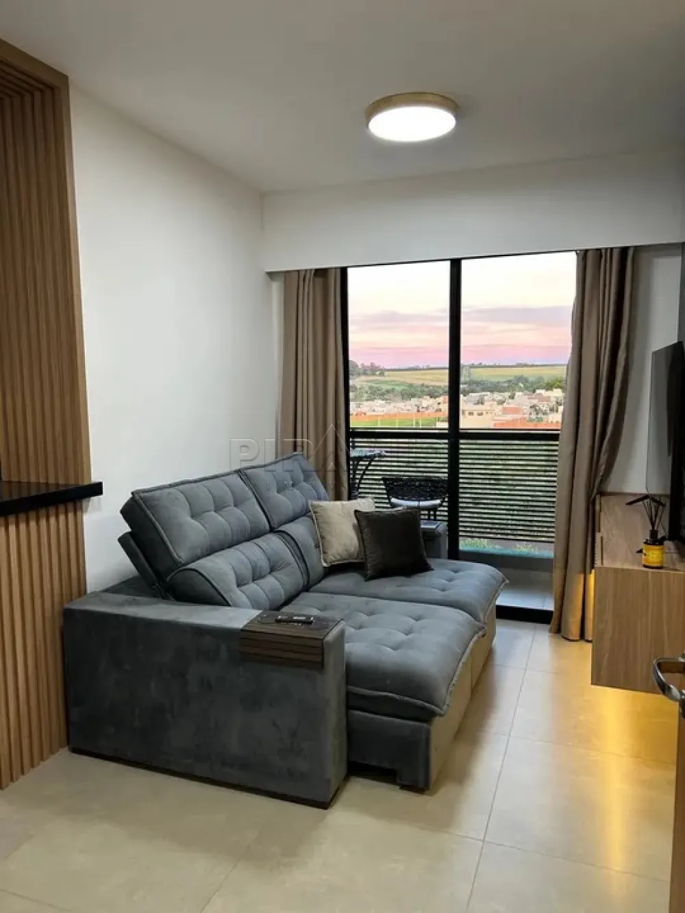Comprar Apartamento / Padr&atilde;o em Ribeir&atilde;o Preto R$ 425.000,00 - Foto 1