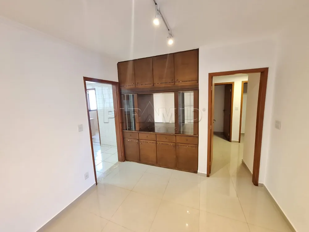 Alugar Apartamento / Padr&atilde;o em Ribeir&atilde;o Preto R$ 2.500,00 - Foto 4