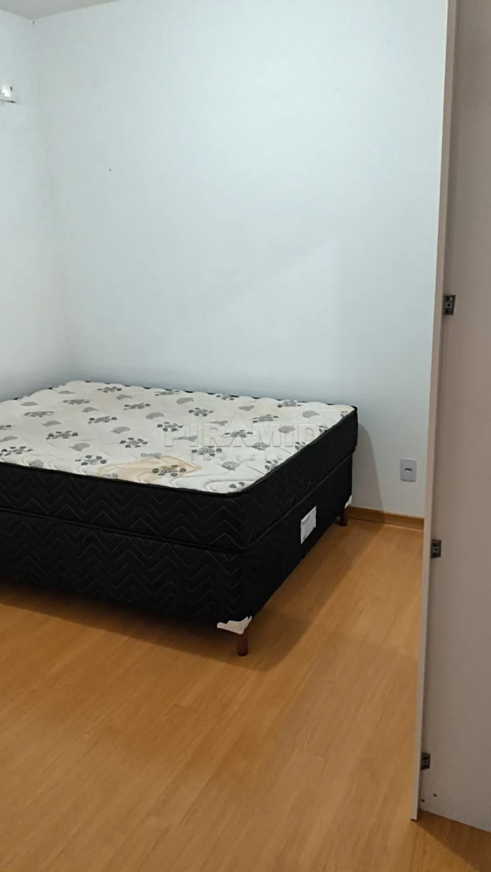Alugar Apartamento / Padr&atilde;o em Ribeir&atilde;o Preto R$ 1.200,00 - Foto 5