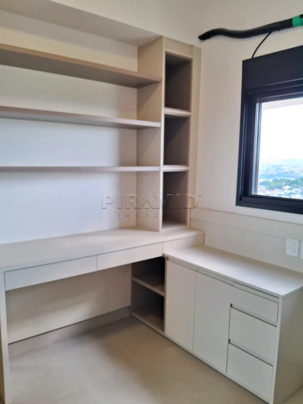 Alugar Apartamento / Padr&atilde;o em Ribeir&atilde;o Preto R$ 4.500,00 - Foto 14