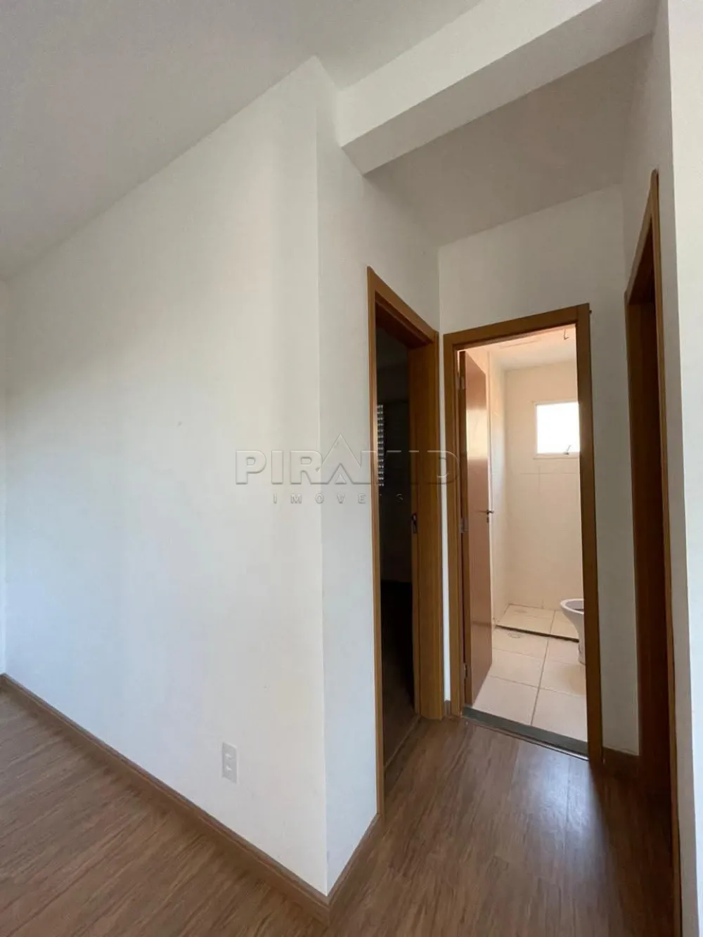 Alugar Apartamento / Padr&atilde;o em Ribeir&atilde;o Preto R$ 900,00 - Foto 3