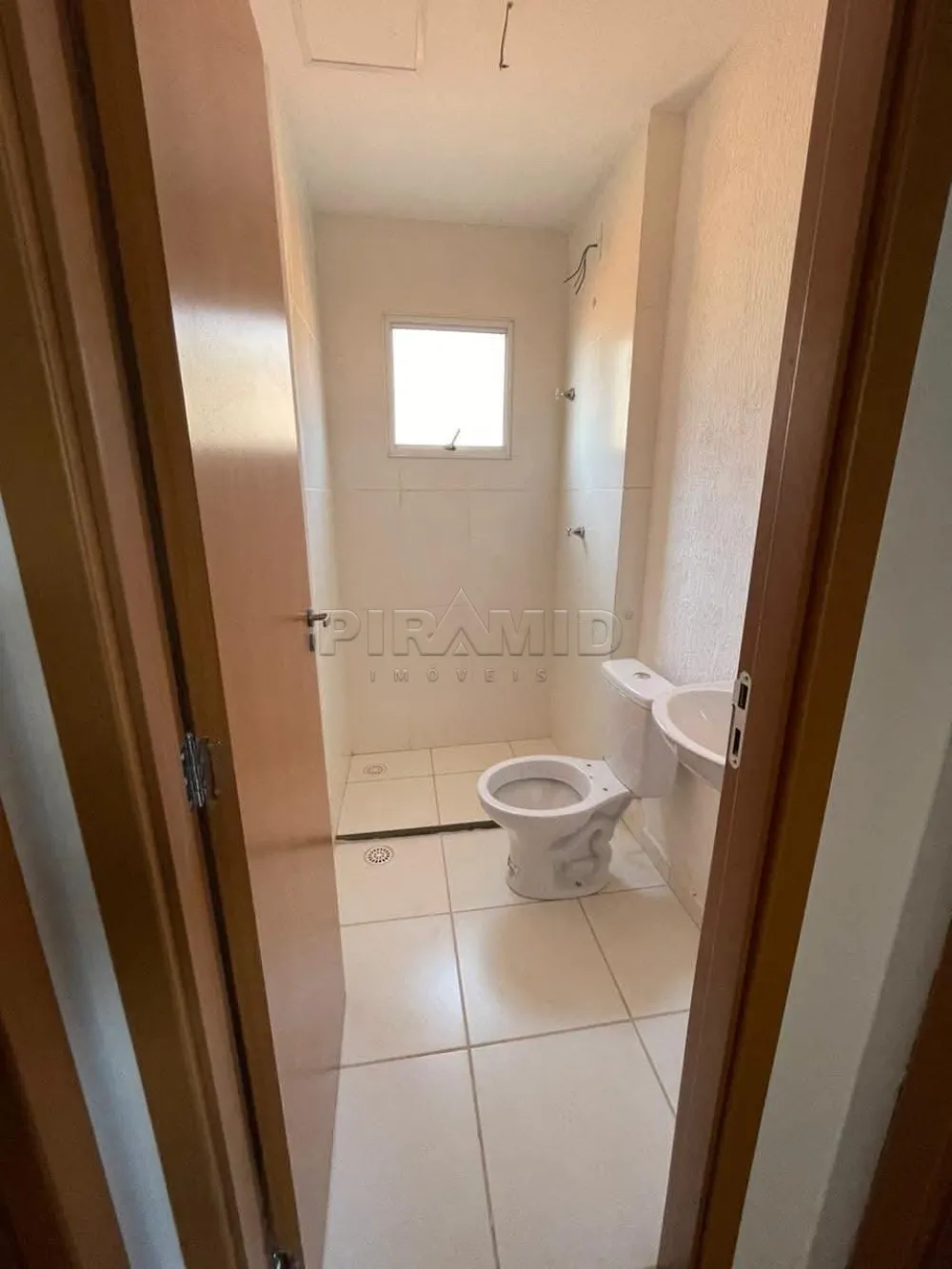 Alugar Apartamento / Padr&atilde;o em Ribeir&atilde;o Preto R$ 900,00 - Foto 6