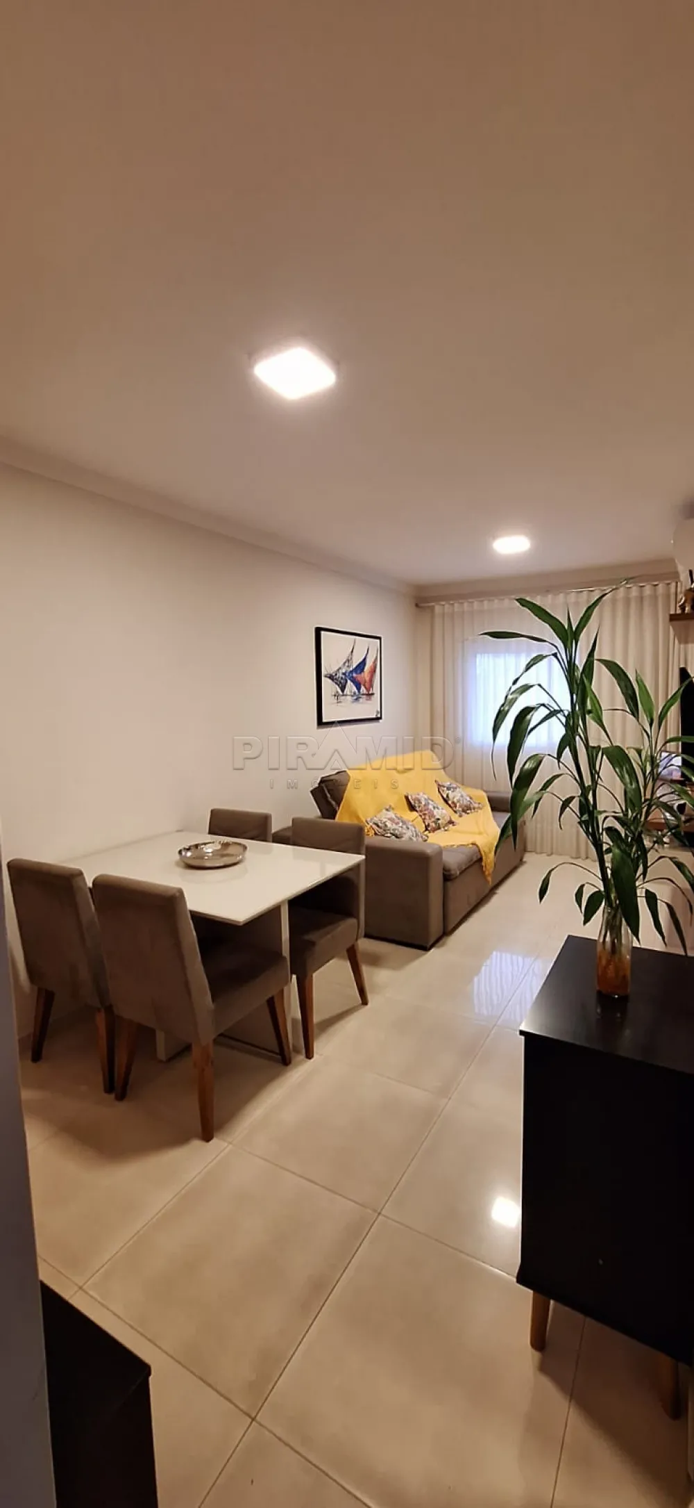 Comprar Apartamento / Padr&atilde;o em Ribeir&atilde;o Preto R$ 300.000,00 - Foto 1