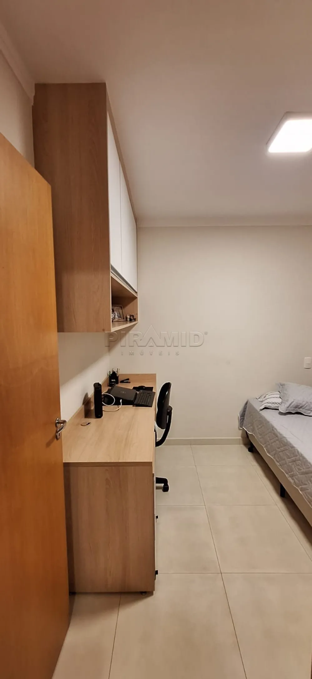 Comprar Apartamento / Padr&atilde;o em Ribeir&atilde;o Preto R$ 300.000,00 - Foto 3