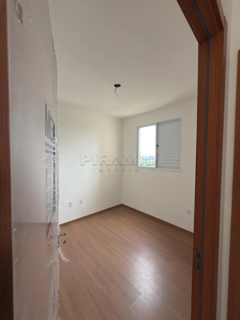 Alugar Apartamento / Padr&atilde;o em Ribeir&atilde;o Preto R$ 2.050,00 - Foto 5