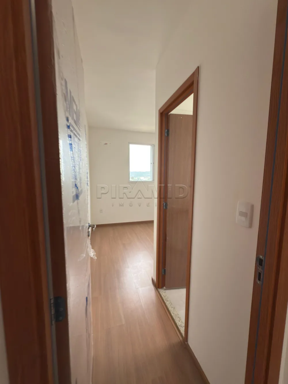 Alugar Apartamento / Padr&atilde;o em Ribeir&atilde;o Preto R$ 2.050,00 - Foto 7