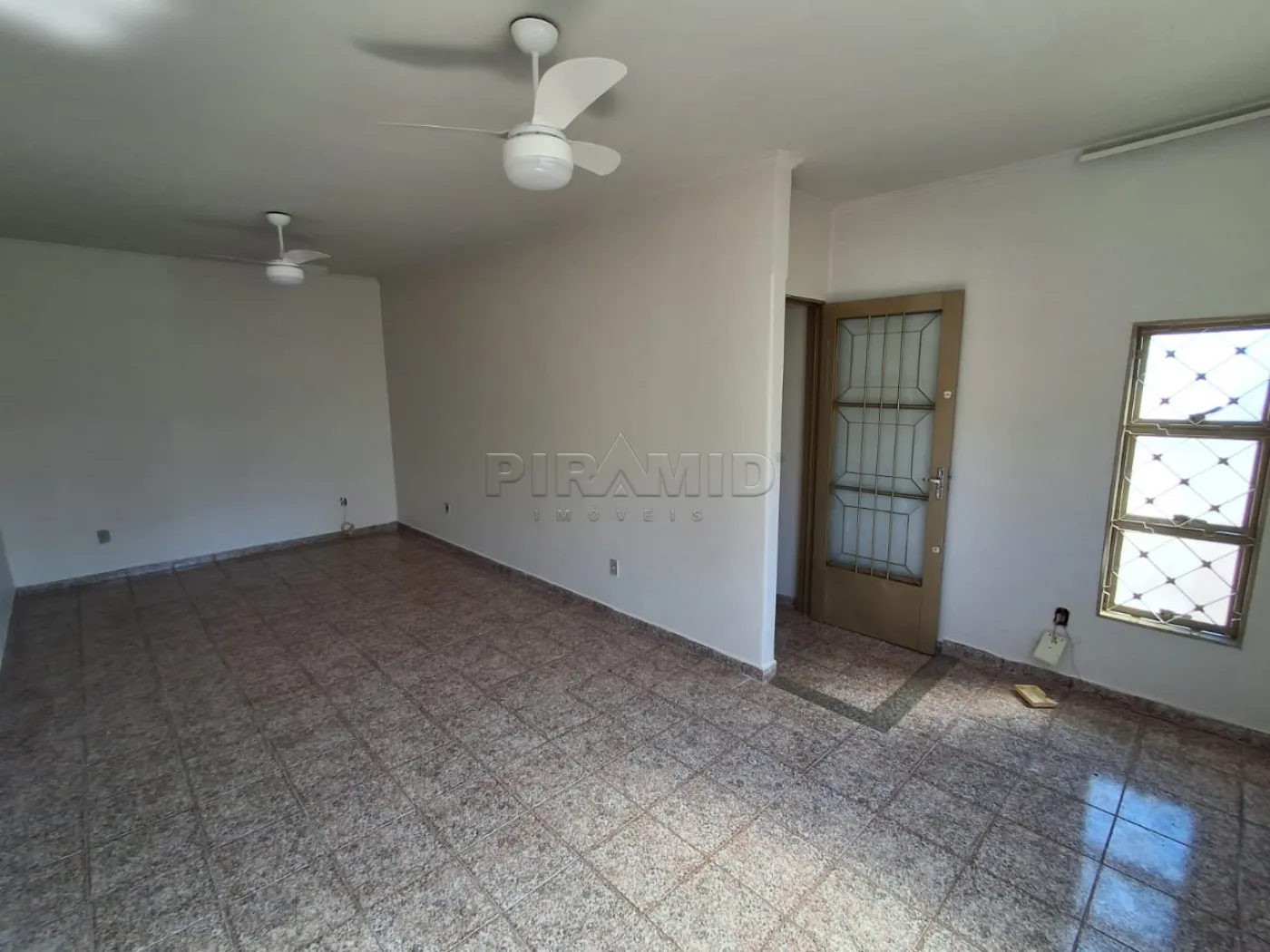 Alugar Apartamento / Padr&atilde;o em Ribeir&atilde;o Preto R$ 1.600,00 - Foto 1