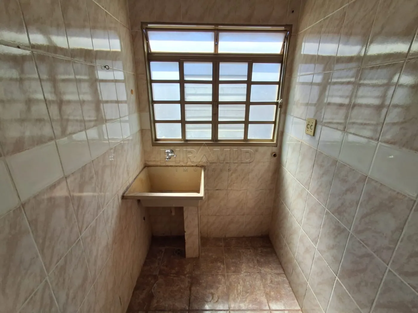 Alugar Apartamento / Padr&atilde;o em Ribeir&atilde;o Preto R$ 1.600,00 - Foto 13