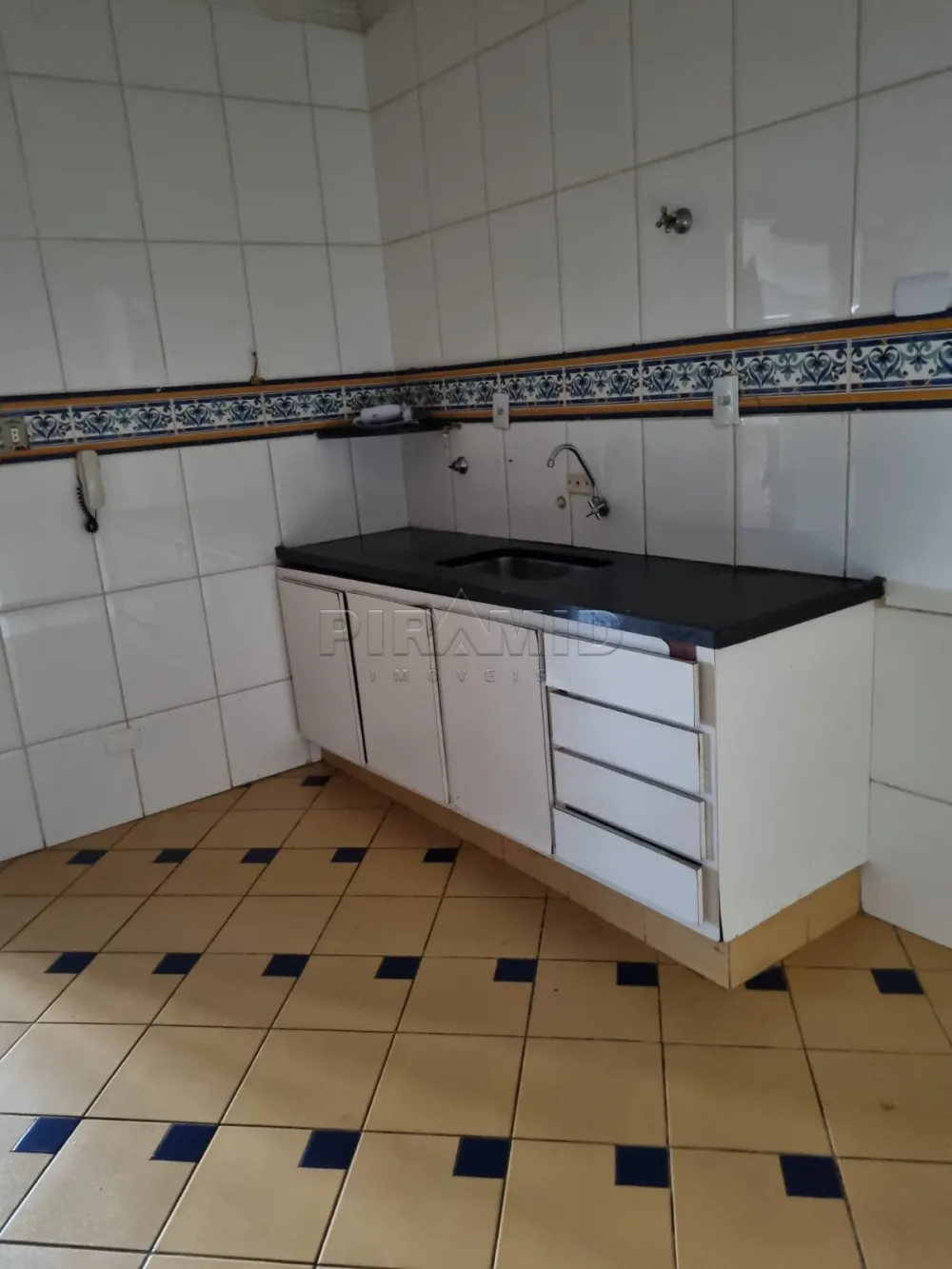 Alugar Apartamento / Padr&atilde;o em Ribeir&atilde;o Preto R$ 700,00 - Foto 15